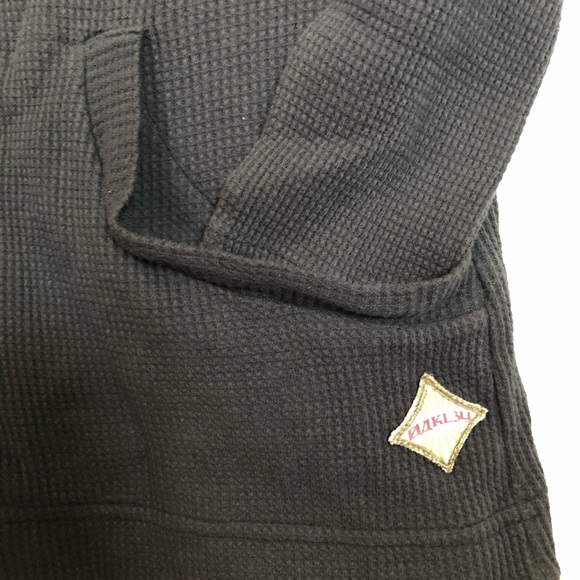 Oakley sweater - Picture 2 of 4